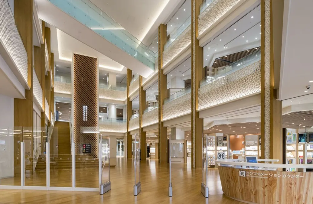 沖縄県立図書館 ワイズエステムコート旭橋駅ザ・ウェスト