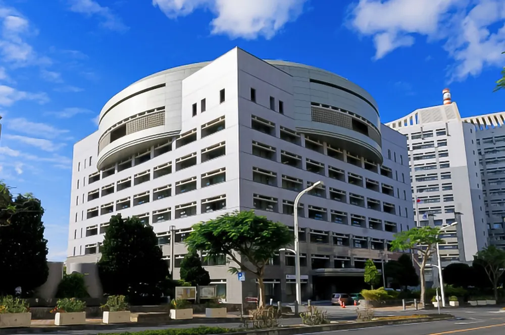 沖縄警察本部 ワイズエステムコート The Okinawa 県庁前