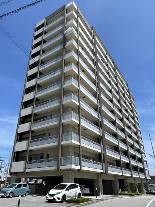 ワイズエステムコートライカム　906号