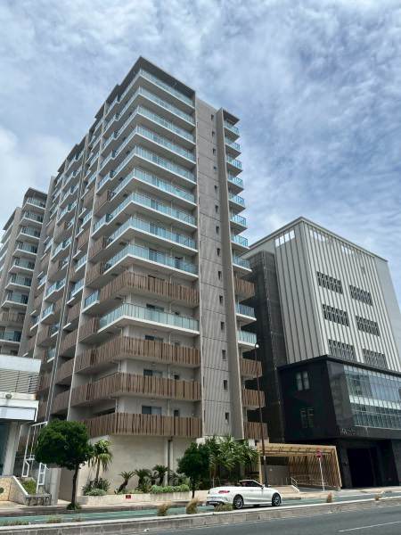 プレミスト浦添港川